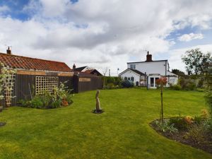 Rear garden- click for photo gallery